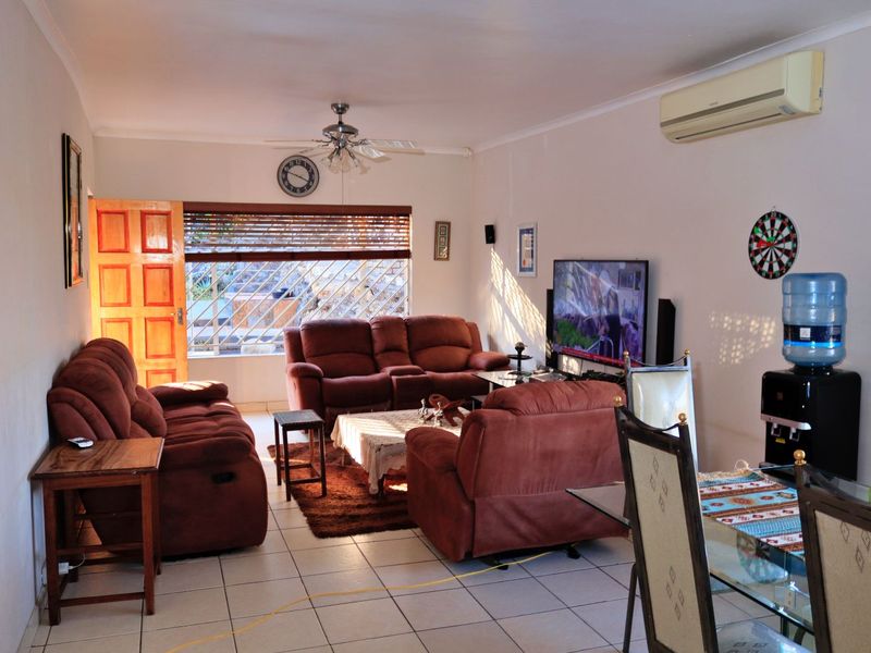 House For Sale in Erasmia - Photo 9