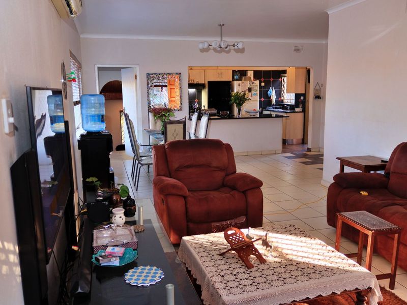 House For Sale in Erasmia - Photo 8