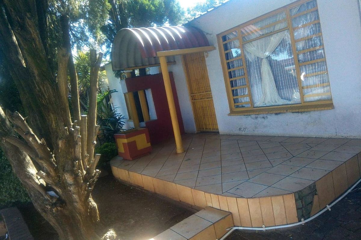 House For Sale in Eersterust - Photo 3