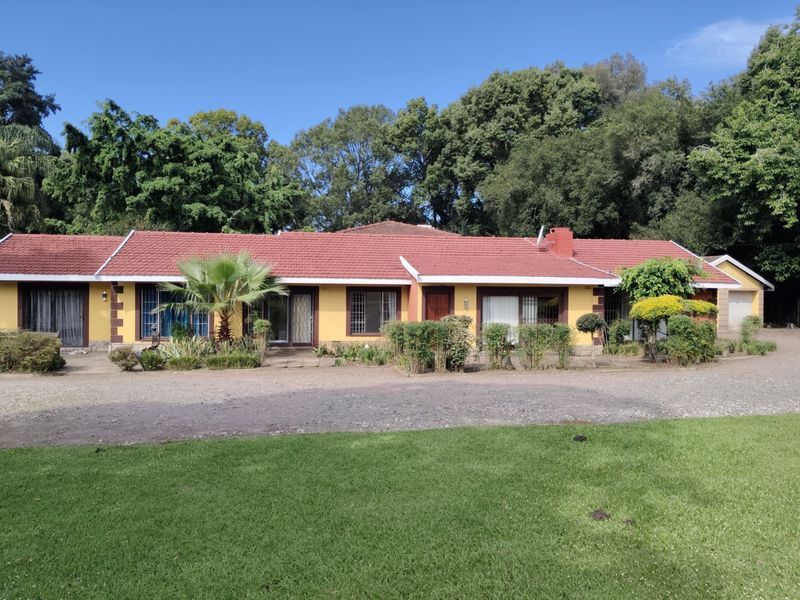 House For Sale in Hillcrest Central - Photo 3