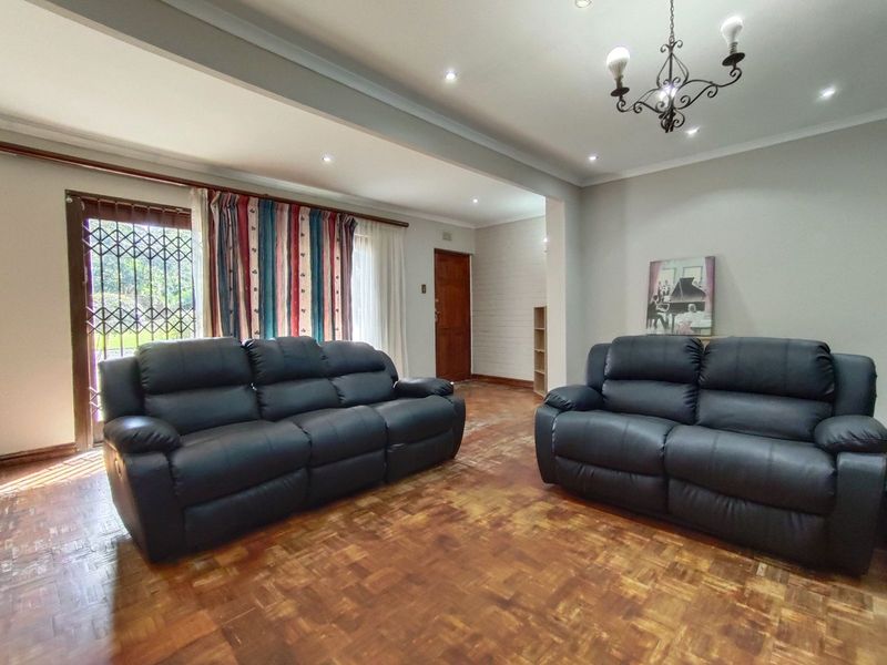 House For Sale in Hillcrest Central - Photo 8