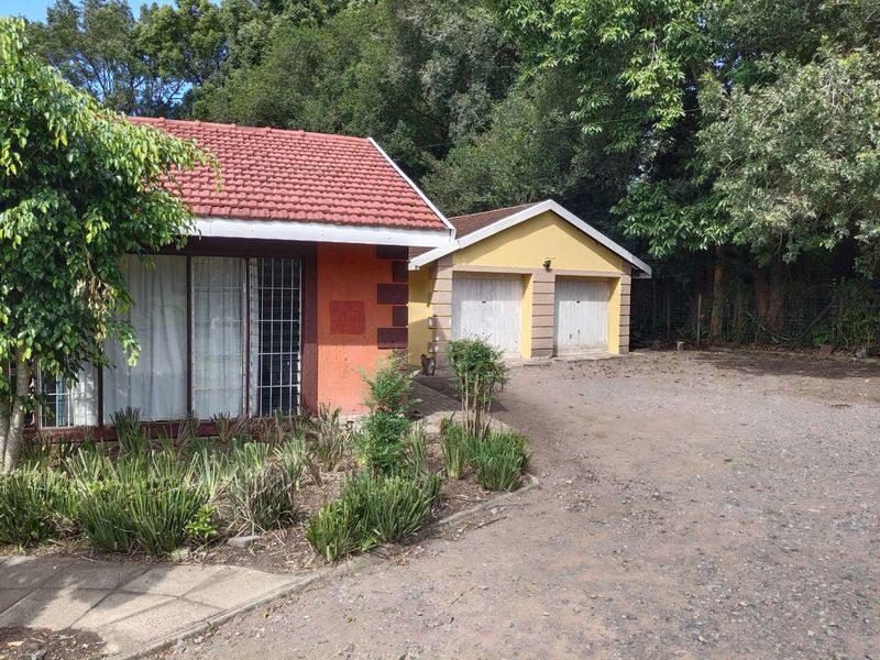 House For Sale in Hillcrest Central - Photo 2