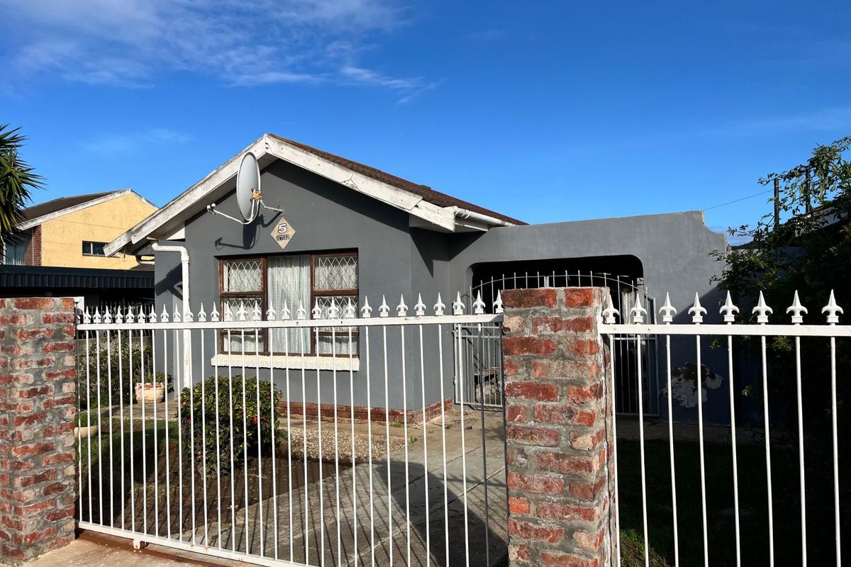 House For Sale in Booysen Park - Photo 2