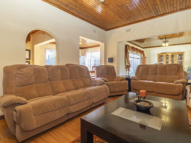 House For Sale in Florida Glen - Photo 5