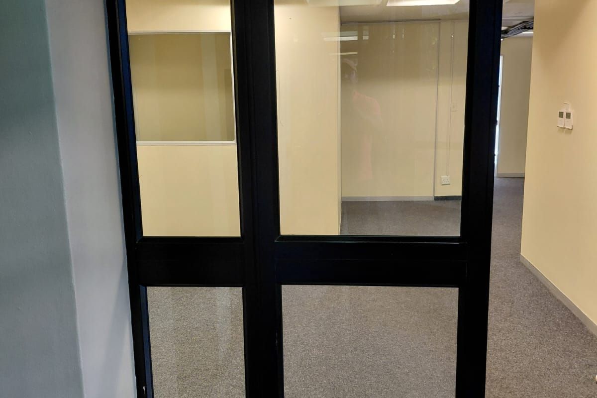 Business To Rent in Arcadia - Photo 3