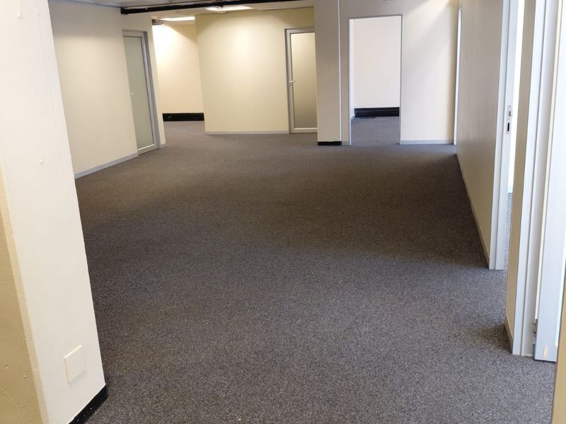 Business To Rent in Arcadia - Photo 10
