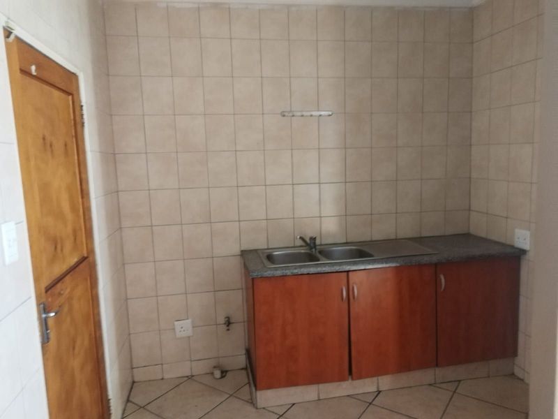 Townhouse For Sale in Reyno Ridge - Photo 8