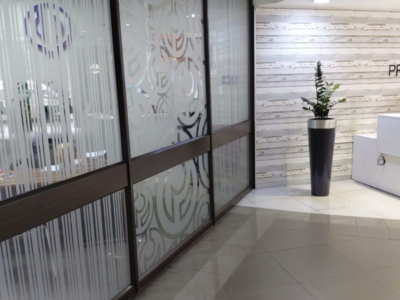 Business To Rent in Arcadia - Photo 3