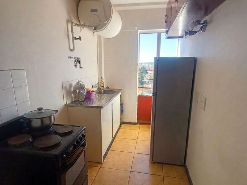 Apartment For Sale in Sophiatown - Photo 6