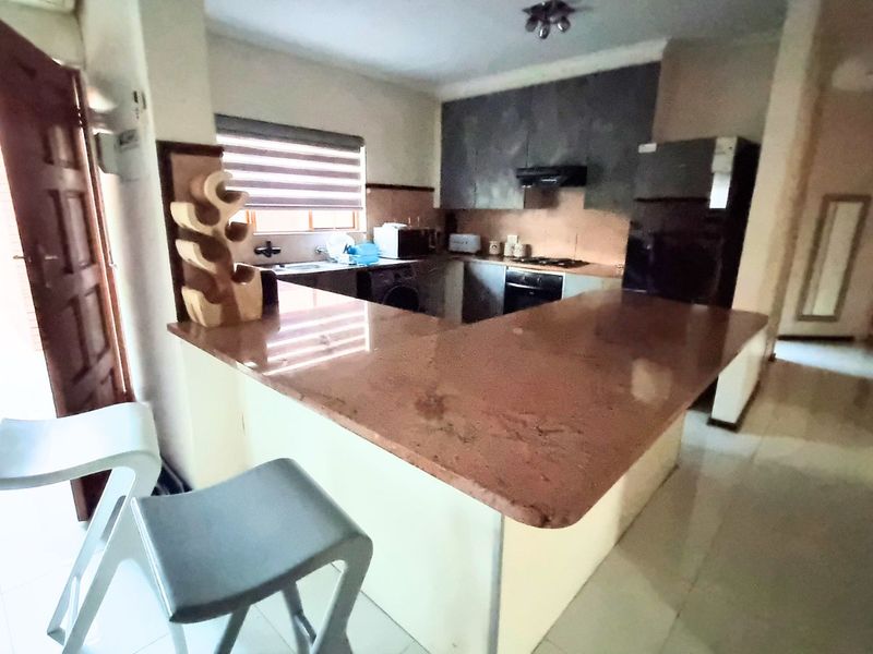 Townhouse For Sale in Sagewood - Photo 5