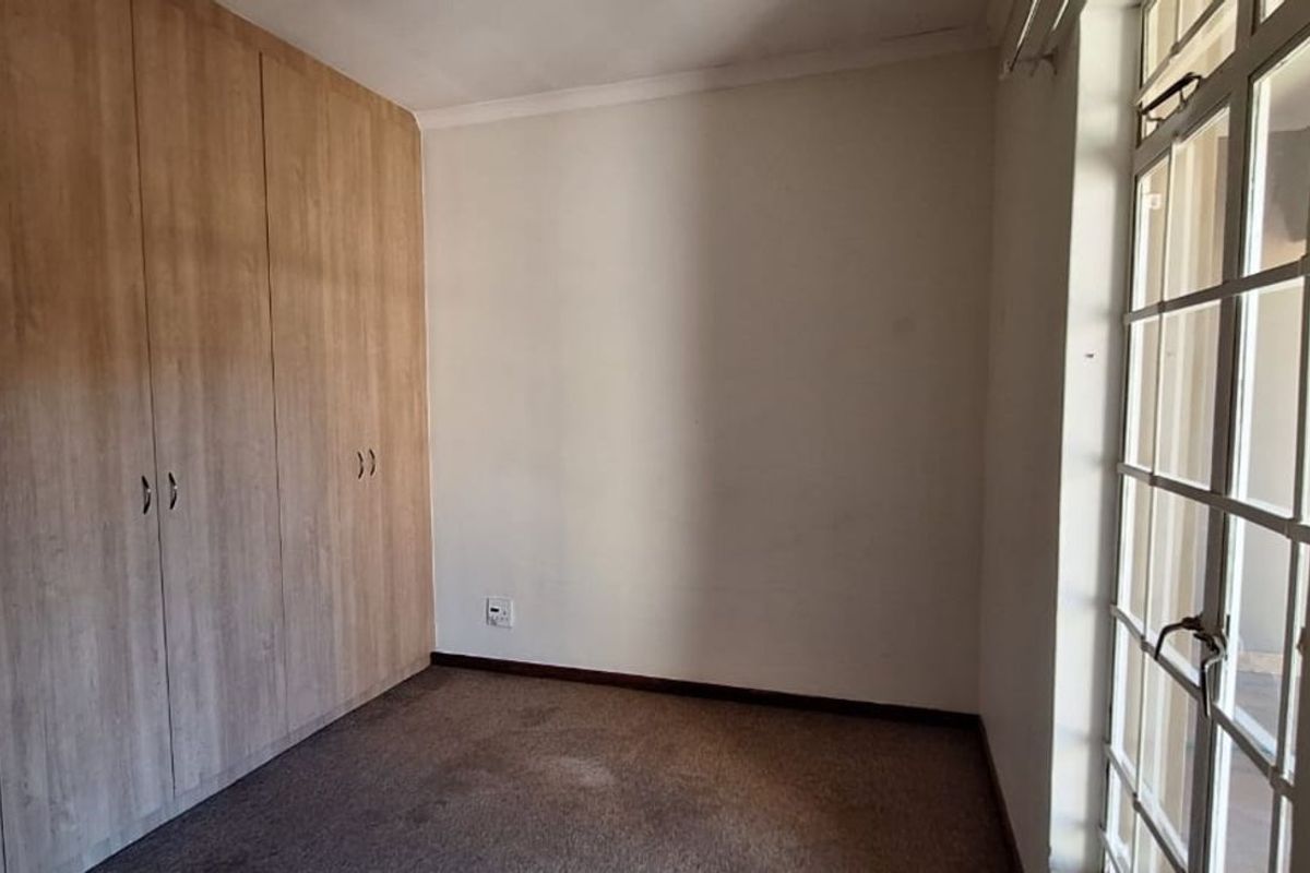 Townhouse For Sale in Cullinan Central - Photo 5