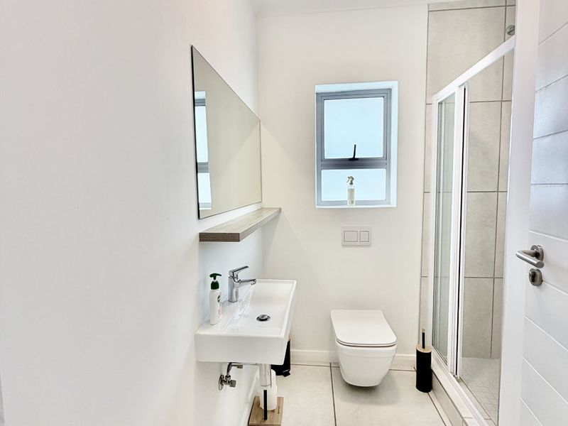 Townhouse For Sale in Pinelands - Photo 6