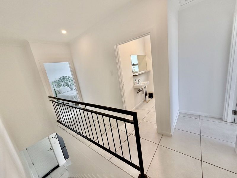 Townhouse For Sale in Pinelands - Photo 5