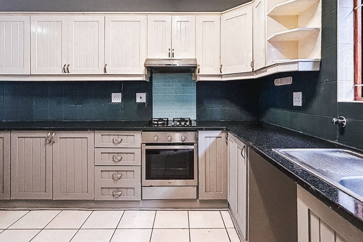 Apartment For Sale in Wakenshaw Estate - Photo 3