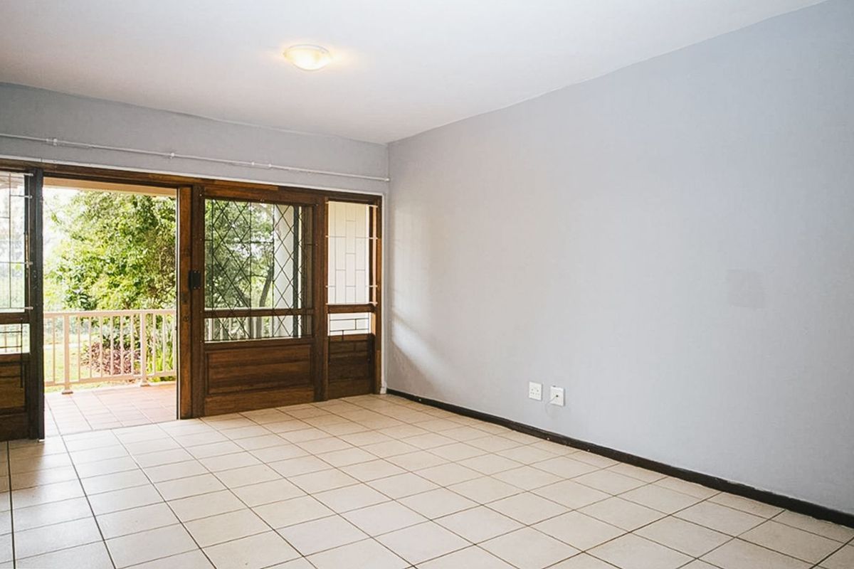 Apartment For Sale in Wakenshaw Estate - Photo 5
