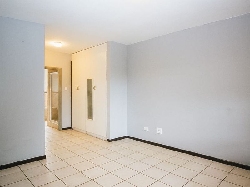 Apartment For Sale in Wakenshaw Estate - Photo 8