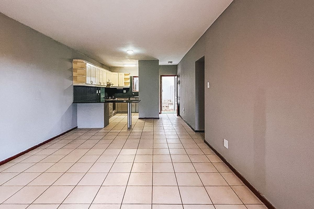 Apartment For Sale in Wakenshaw Estate - Photo 4