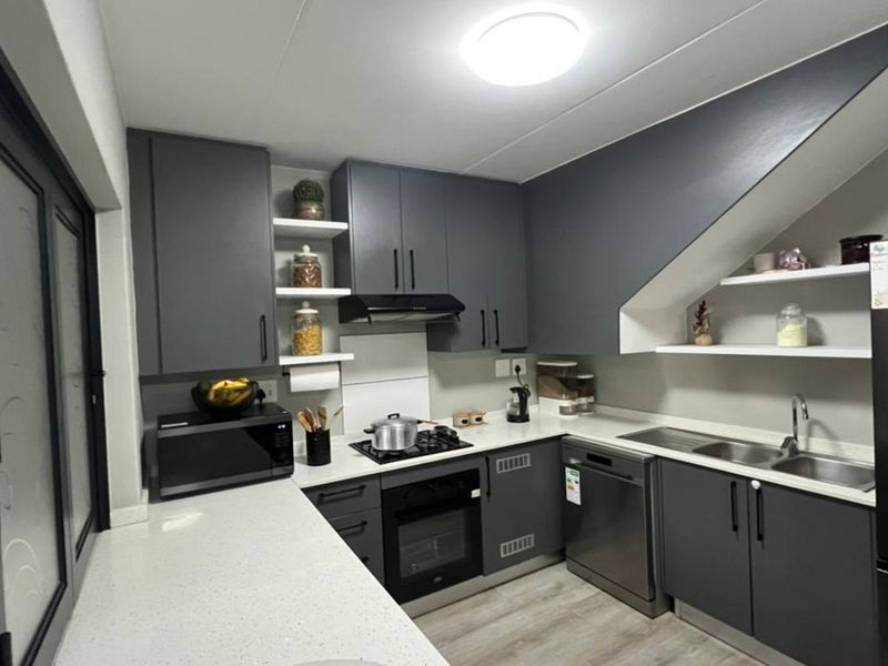 Townhouse For Sale in Terenure - Photo 2