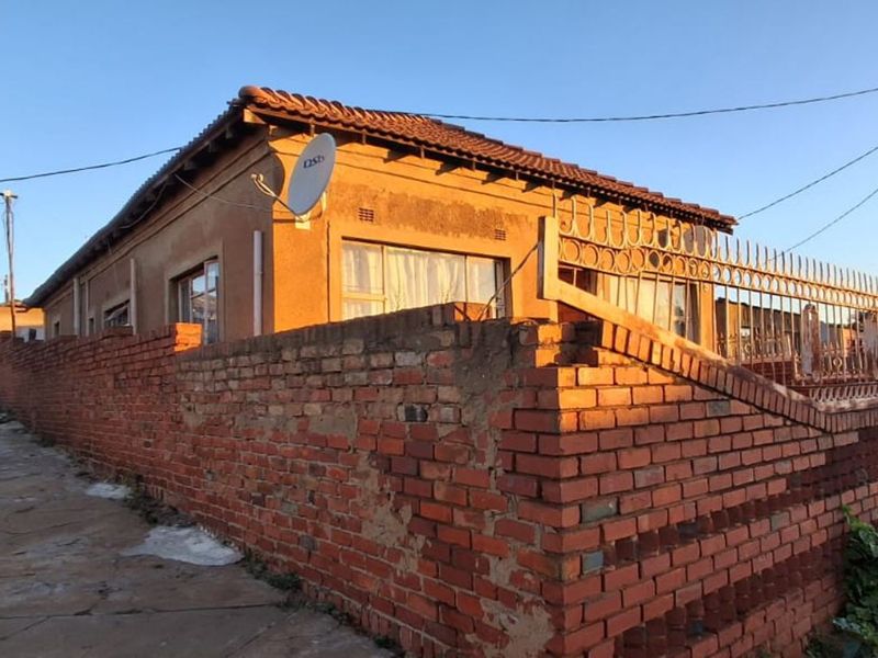 House For Sale in Atteridgeville - Photo 8