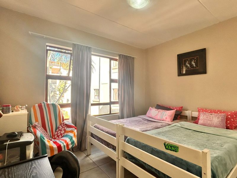 Apartment For Sale in Lonehill - Photo 7