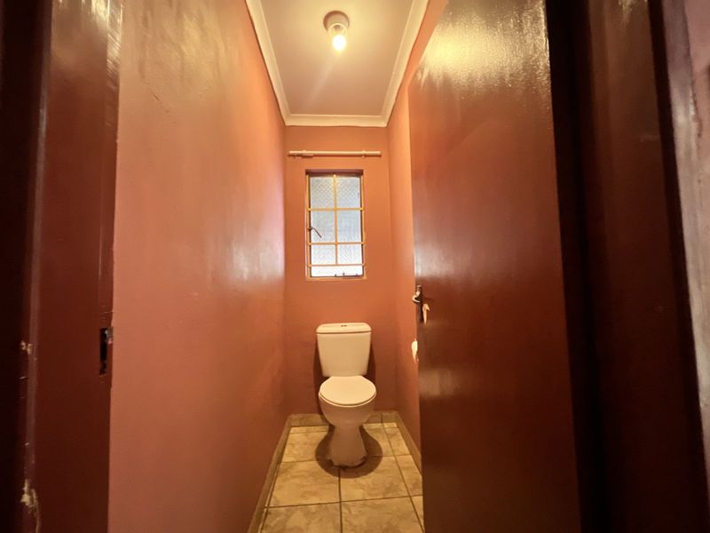 House For Sale in Atteridgeville - Photo 9