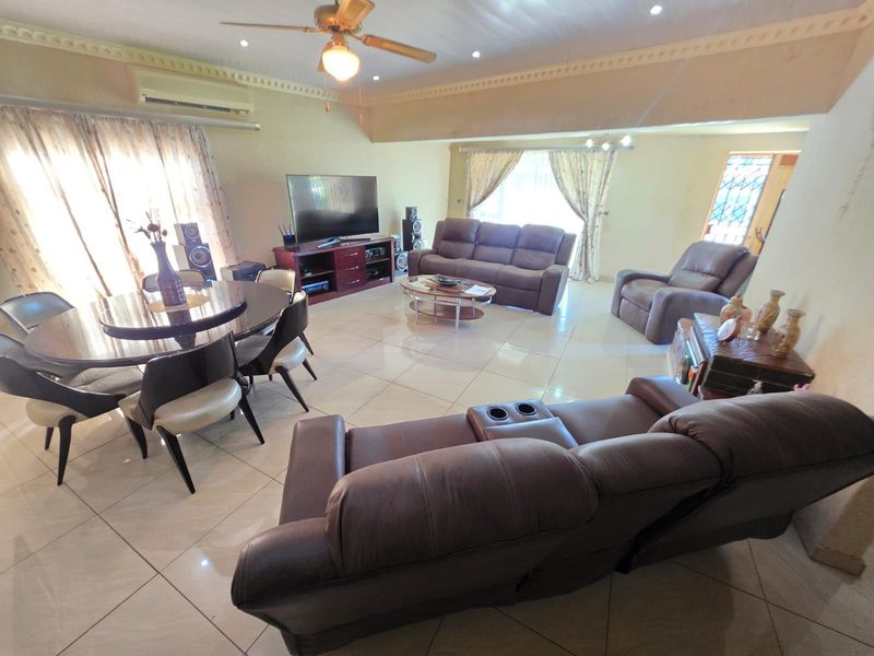 House For Sale in Verwoerdpark - Photo 5