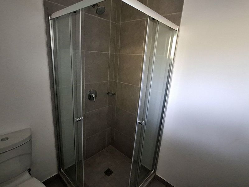 Apartment To Rent in Sheffield Beach - Photo 10