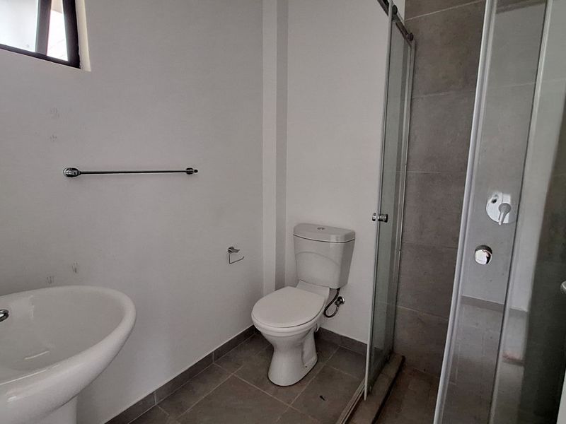 Apartment To Rent in Sheffield Beach - Photo 9