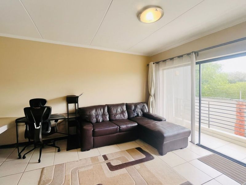 Apartment For Sale in Fourways - Photo 4