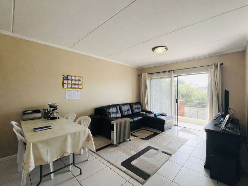 Apartment For Sale in Fourways - Photo 3