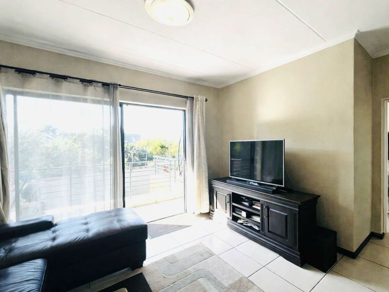 Apartment For Sale in Fourways - Photo 5