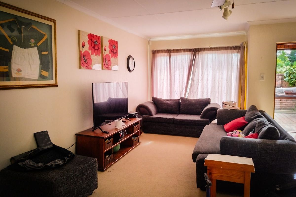 House To Rent in George South - Photo 3