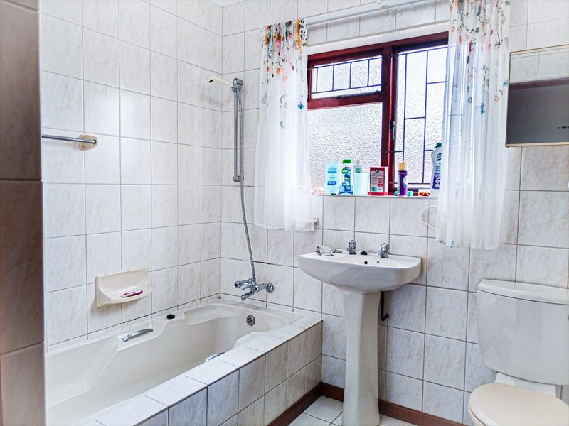 House To Rent in George South - Photo 5