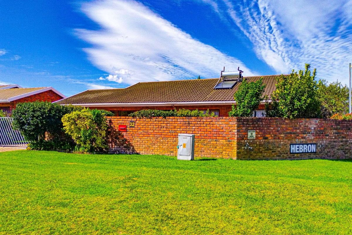 House To Rent in George South - Photo 2