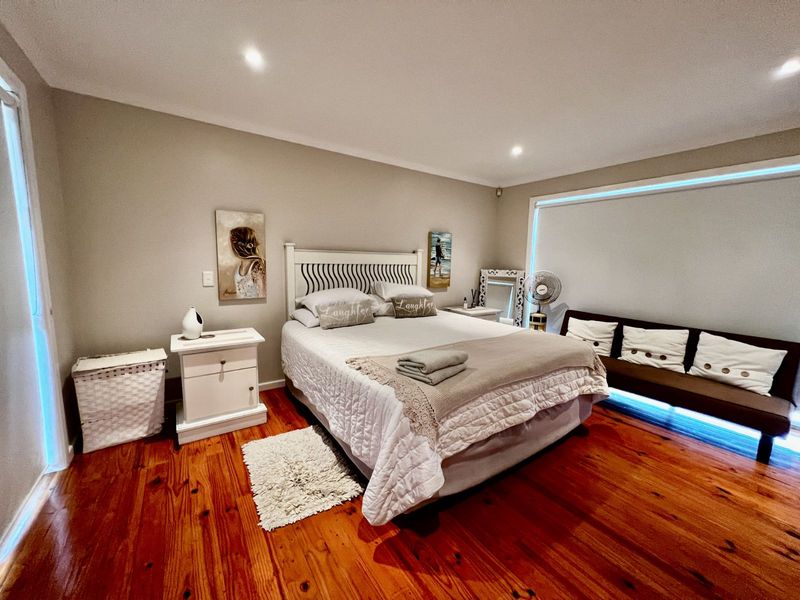 House For Sale in Nature On Sea - Photo 8