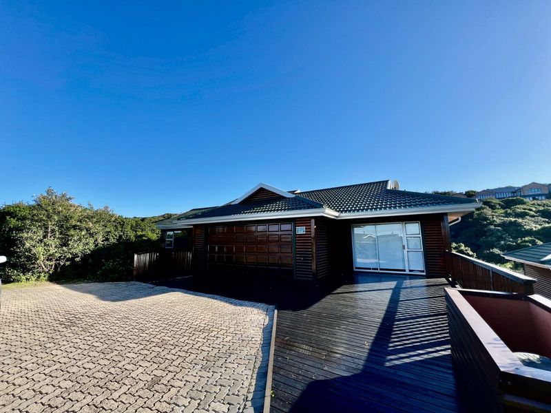 House For Sale in Nature On Sea - Photo 2