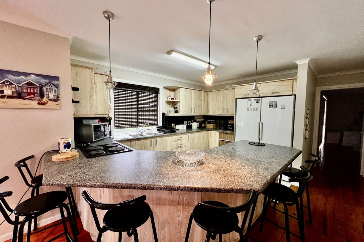 House For Sale in Nature On Sea - Photo 4