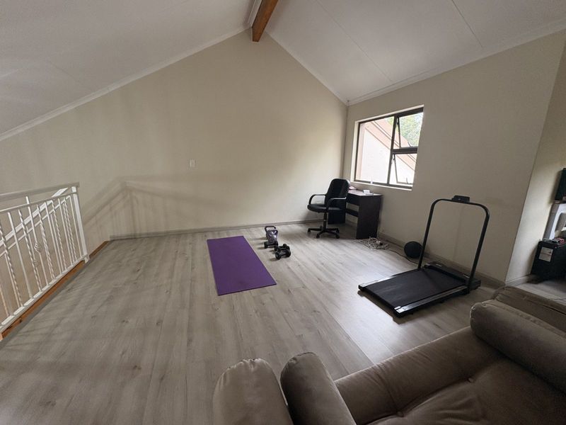 Townhouse To Rent in Kengies - Photo 8