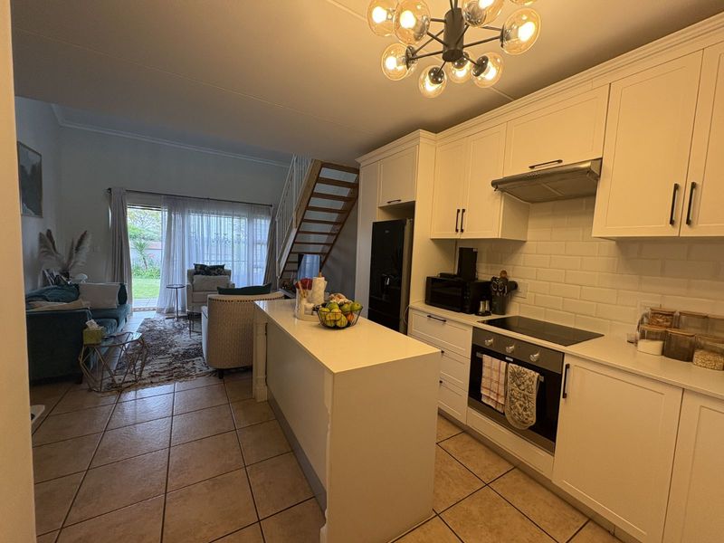 Townhouse To Rent in Kengies - Photo 3
