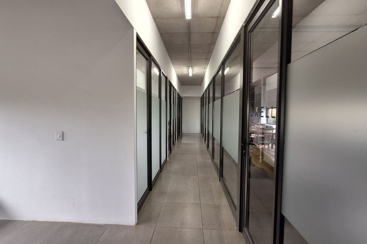 Office To Rent in Sheffield Beach - Photo 3