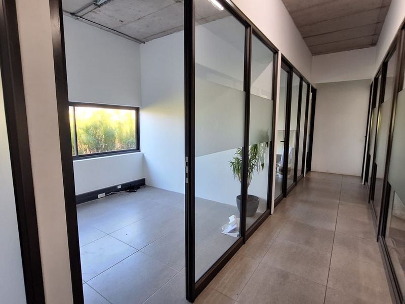 Office To Rent in Sheffield Beach - Photo 6