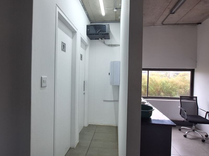 Office To Rent in Sheffield Beach - Photo 4