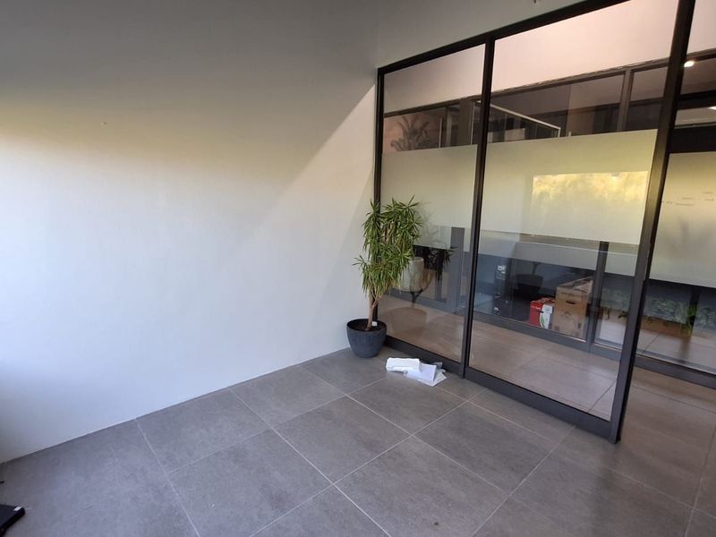 Office To Rent in Sheffield Beach - Photo 8