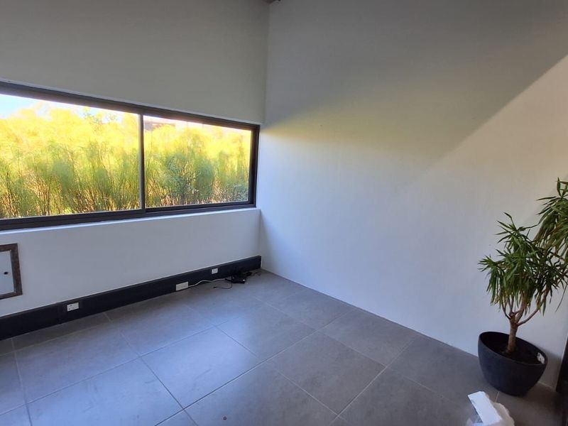 Office To Rent in Sheffield Beach - Photo 7