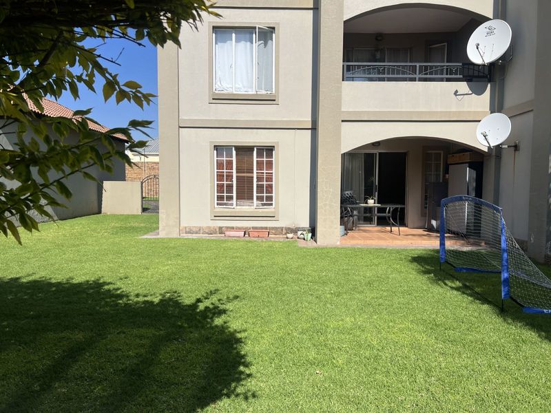 Apartment For Sale in Bergbron - Photo 2
