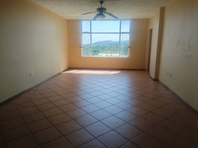 House For Sale in Silverton - Photo 7
