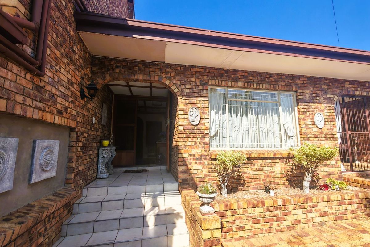 House For Sale in Modimolle Central - Photo 2