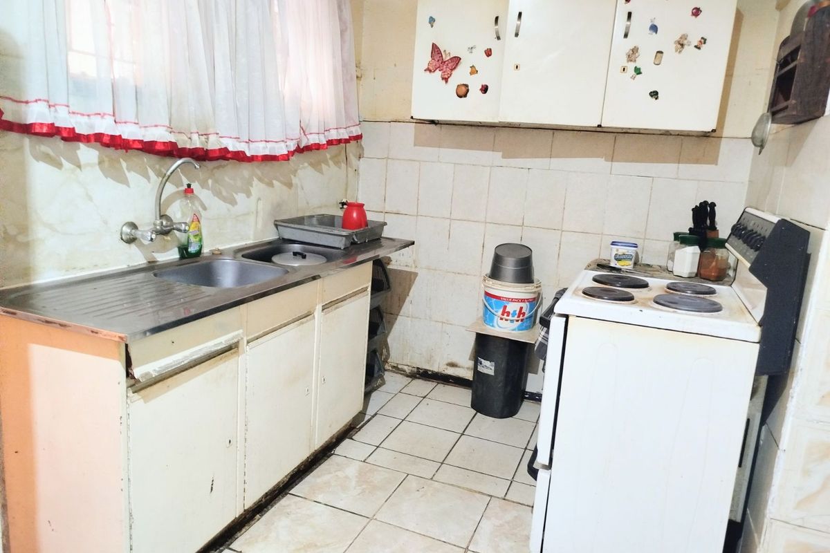 House For Sale in Stilfontein Ext 4 - Photo 3