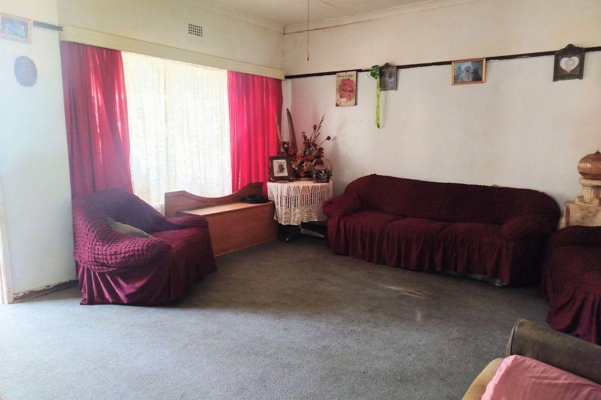 House For Sale in Stilfontein Ext 4 - Photo 5