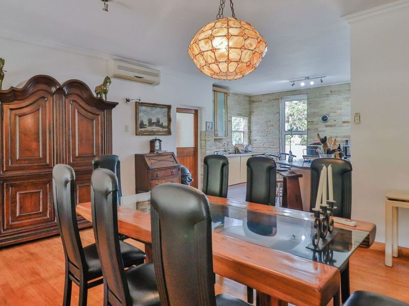 House For Sale in Montagu Central - Photo 6